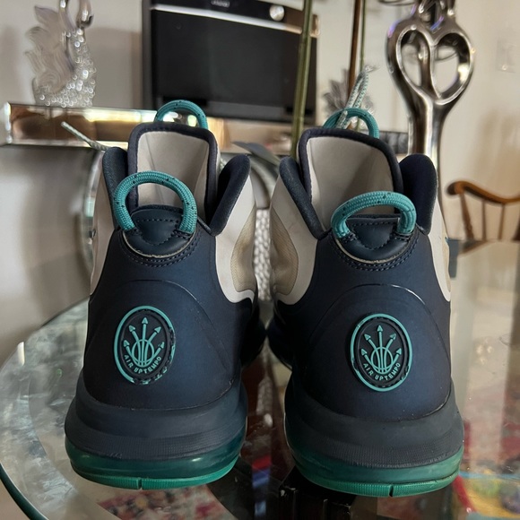 2012 Nike Air Max Uptempo Fuse 360 Turquoise Blue Size 9 1/2…..great condition! - Picture 5 of 8